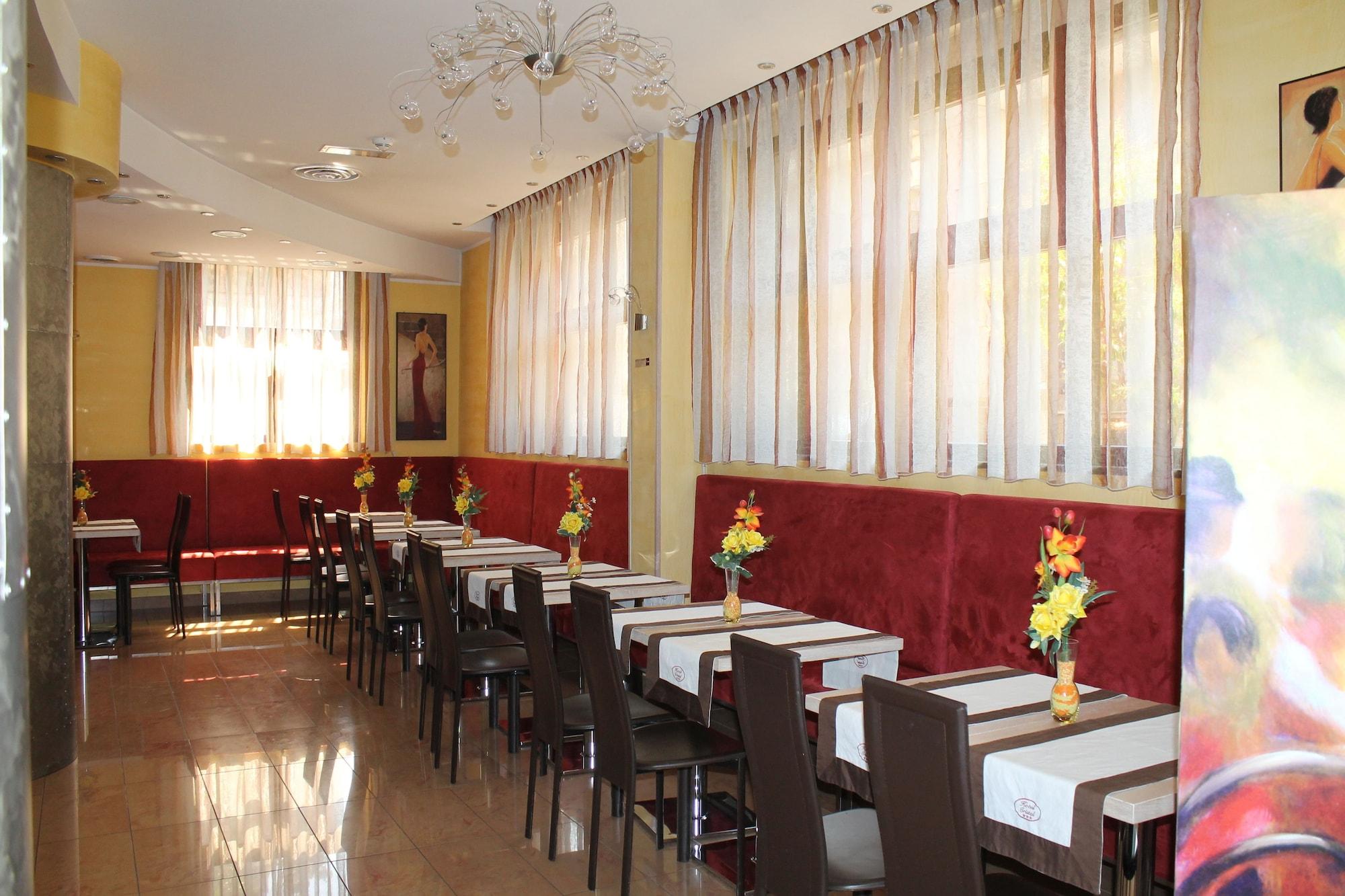 Bar/Salón Hotel Cristal Eboli