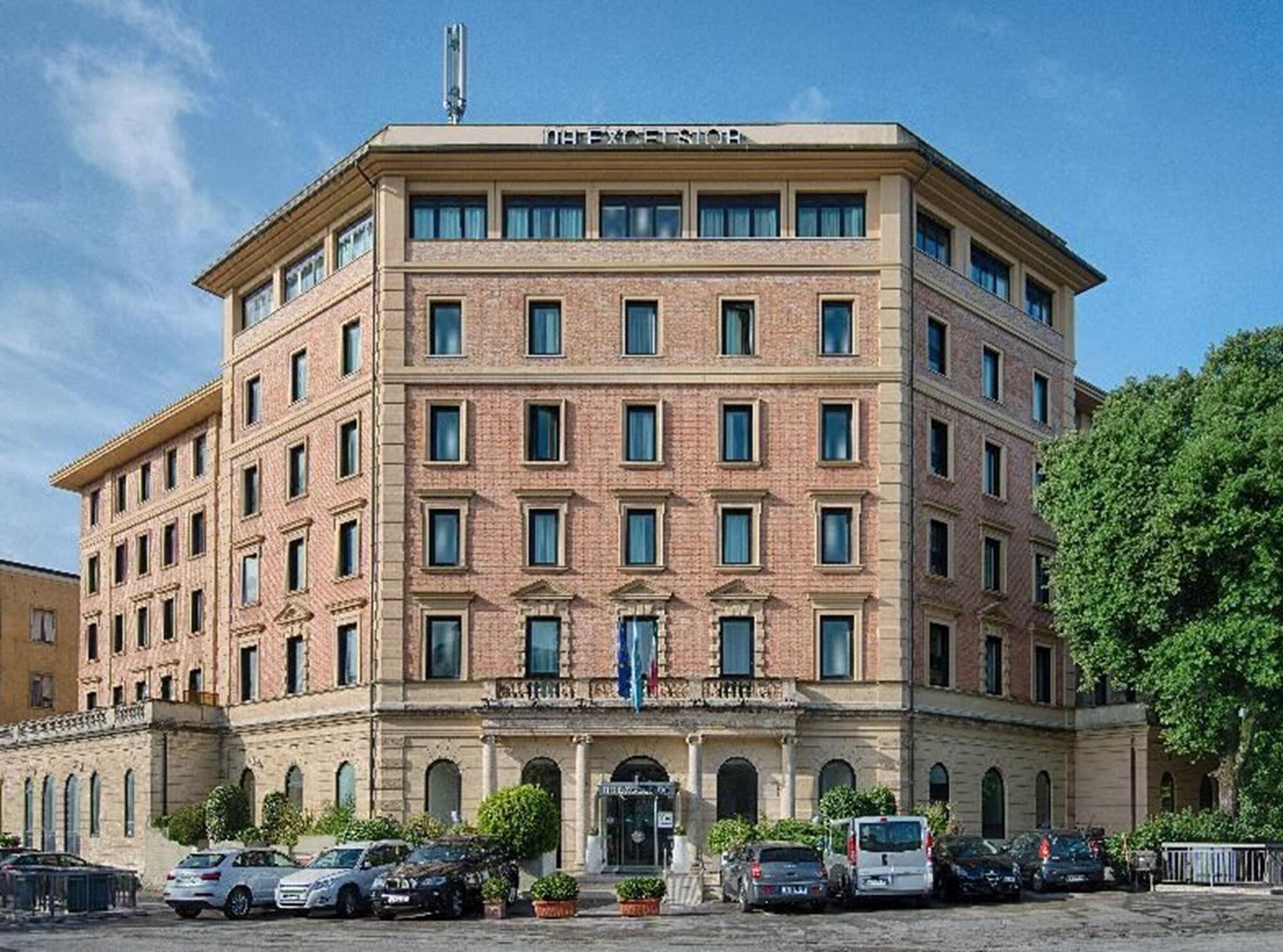 Vista Exterior NH Siena