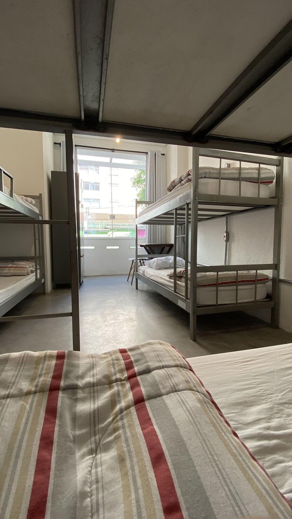 Set de Habitación Imagina Hostel