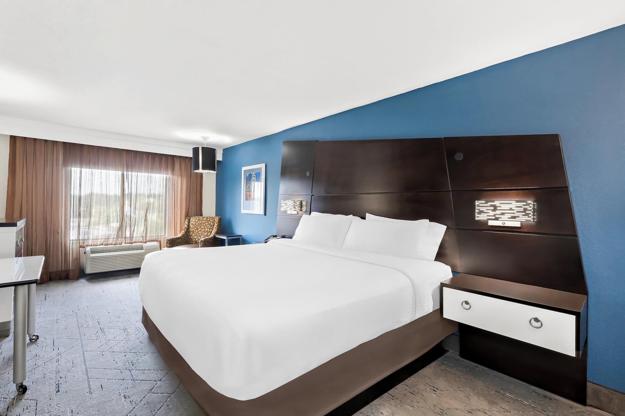Habitación Holiday Inn Express Atlanta Galleria - Ballpark Area by IHG