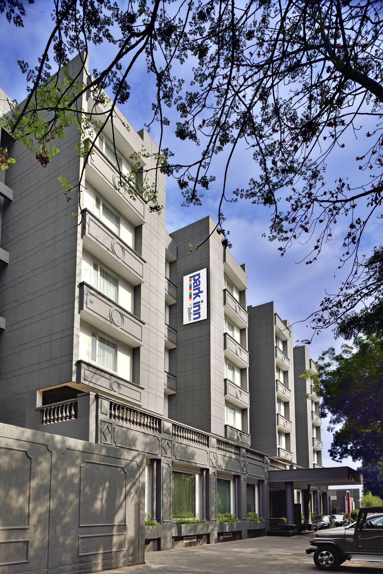 Vista Exterior Hotel Vikram