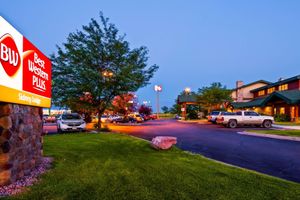 Alojamiento - Best Western Plus Sidney Lodge