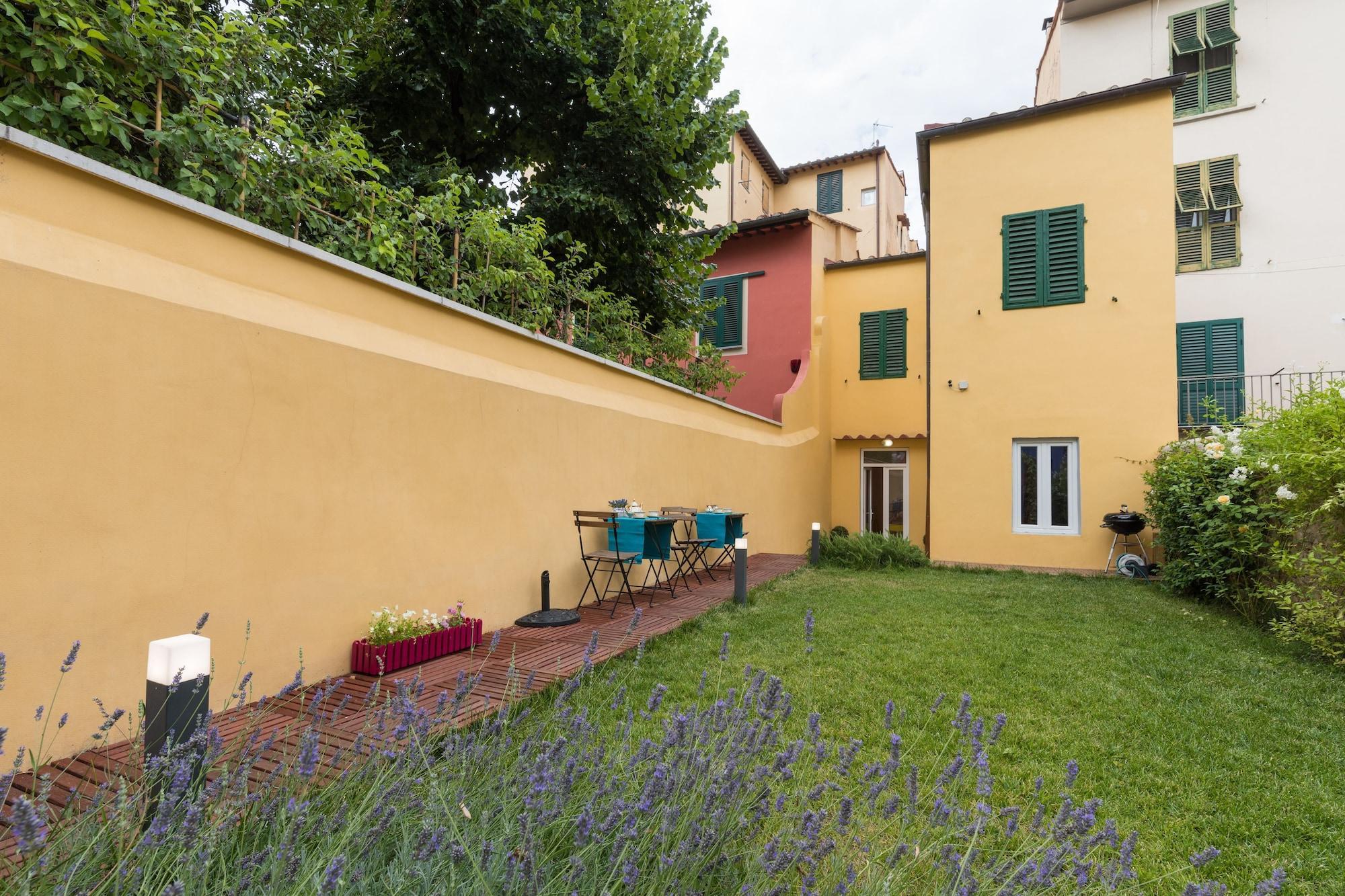 Vista Exterior Scala Garden B&B