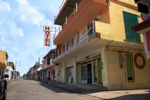 Alojamiento - OYO Hotel Trigos De Oro,San Luis Teolocholco Park