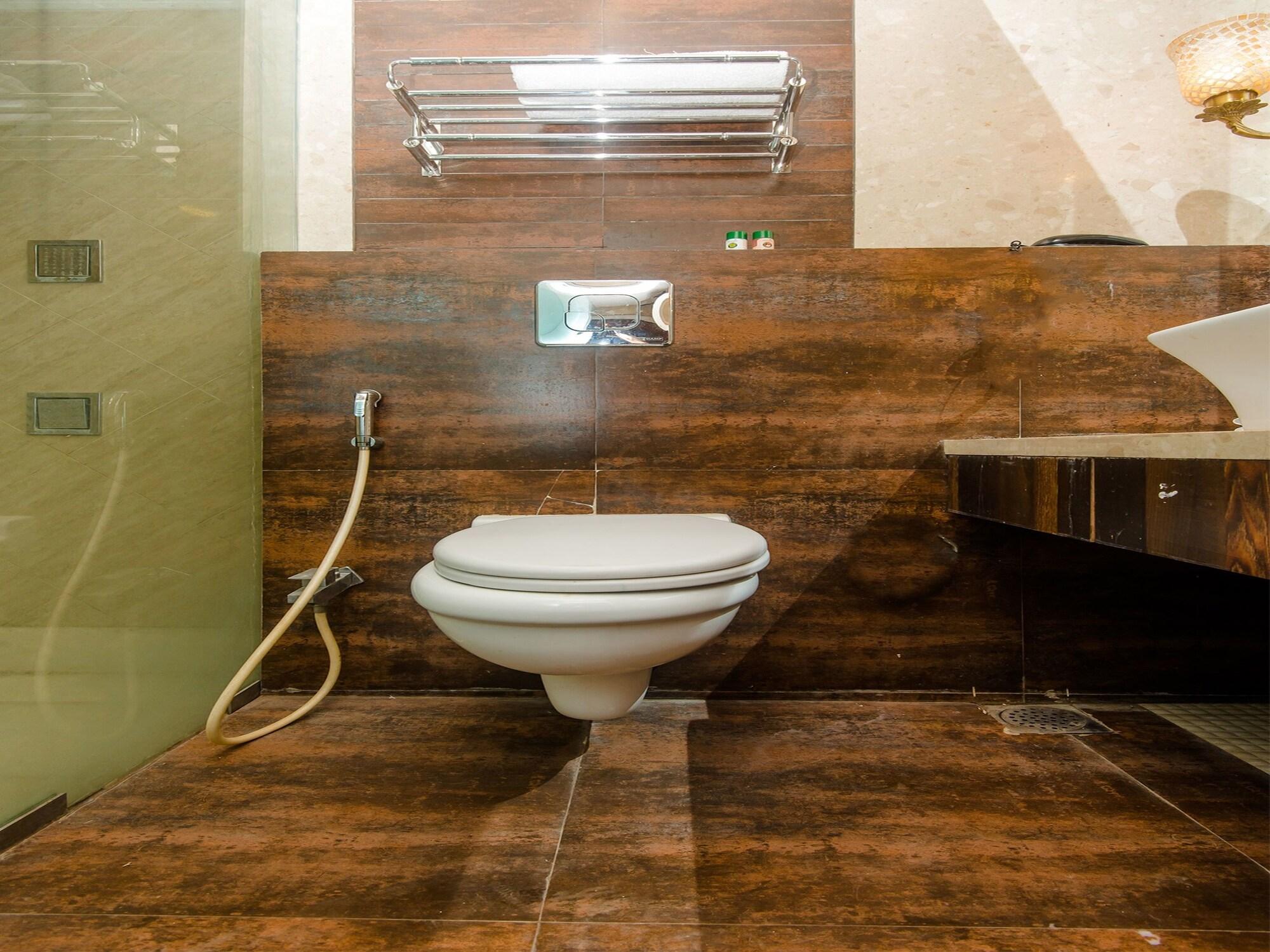 Equipamiento de Habitación OYO 14699 Hotel Nakshatra Regency