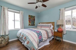 Alquiler Vacacional - Charming Ventura Beach Bungalow on Prime Beach Lane in Pierpont by the Sea