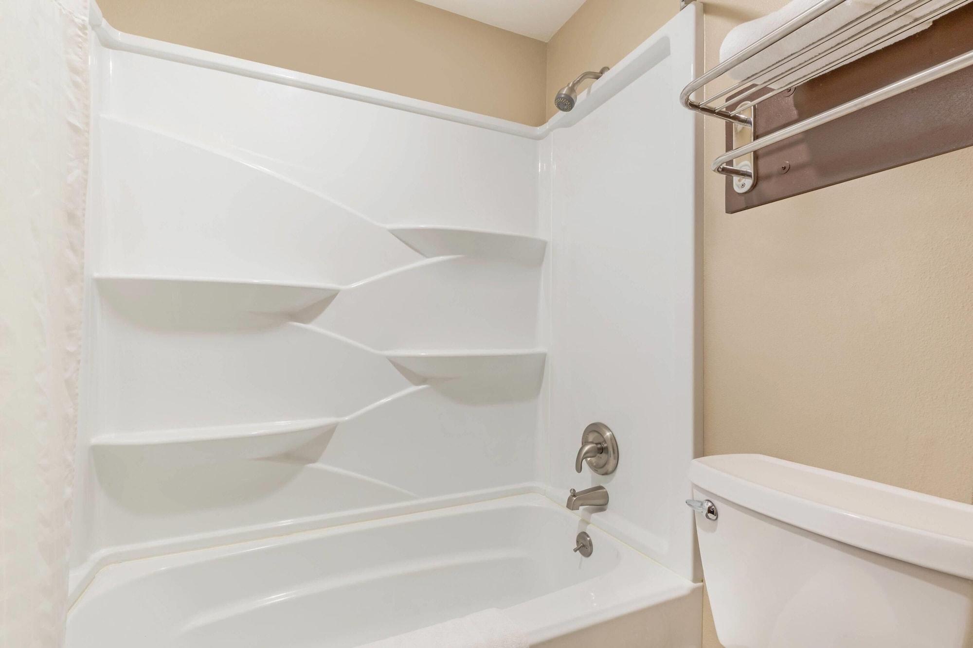 Equipamiento de Habitación Days Inn by Wyndham Auburn
