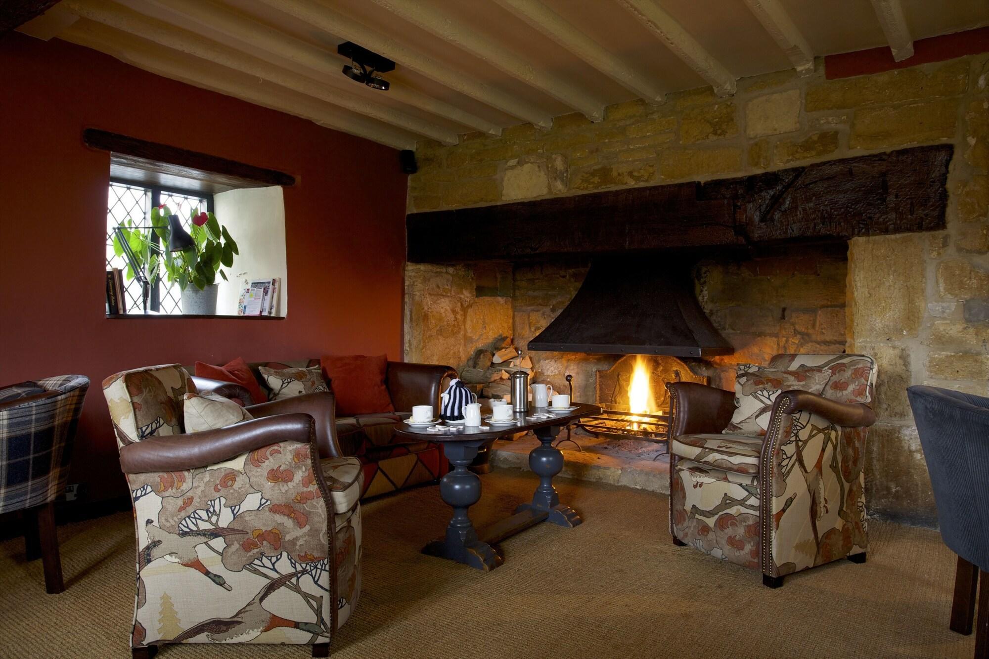 Vista Lobby Broadway Hotel