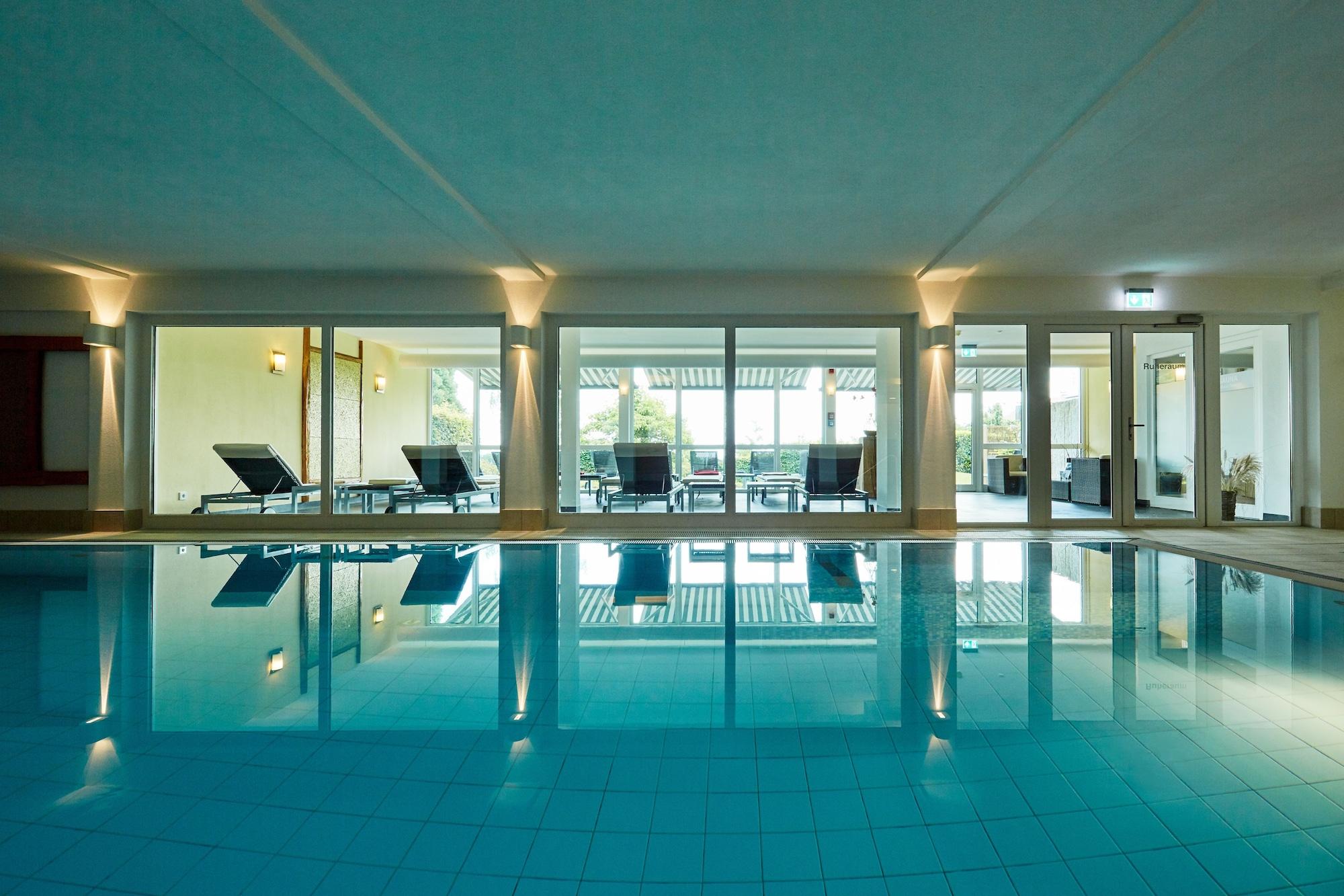 Vista Piscina NaturKulturHotel Stumpf