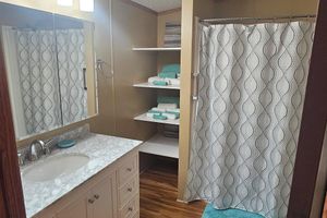 Alquiler Vacacional - Charlie’s on the Water - a Charming 3-bedroom house with a lake view-Sabula