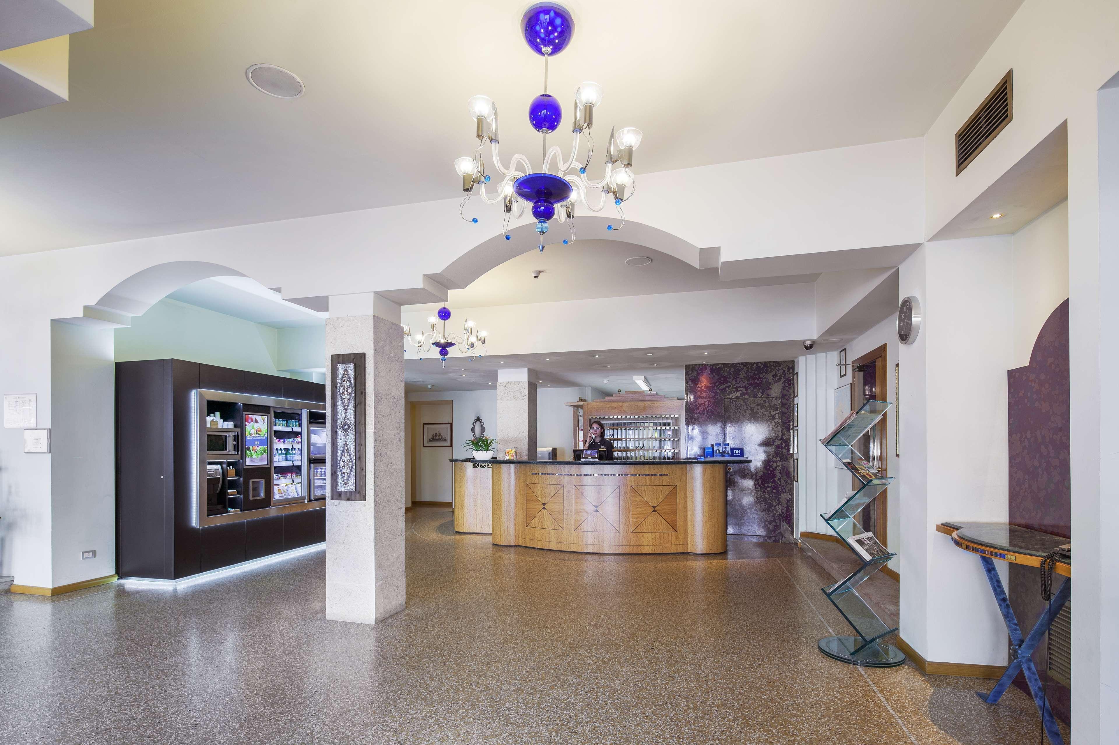 Vista Lobby NH Ravenna