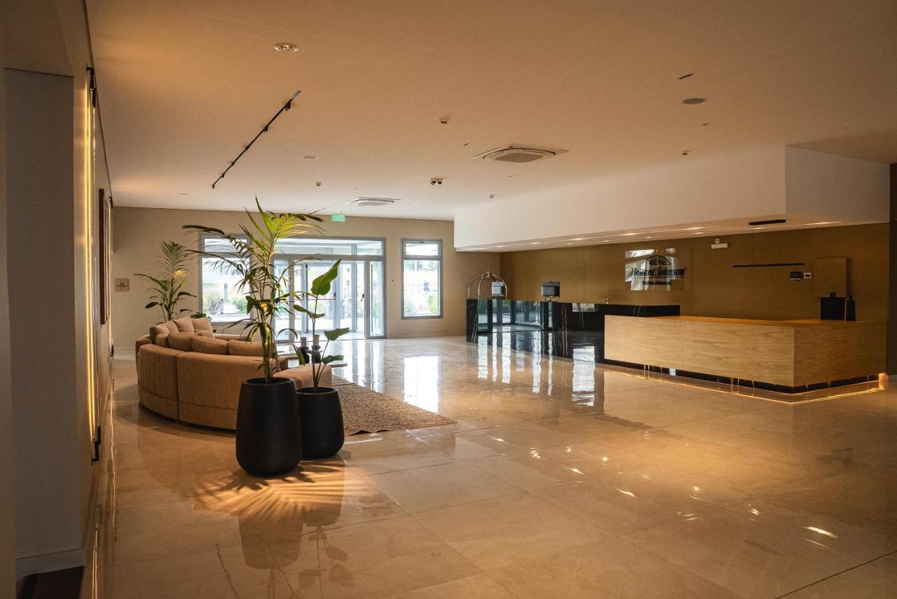 Vista Lobby Howard Johnson Hotel, Spa & Convention Center Bahia Blanca