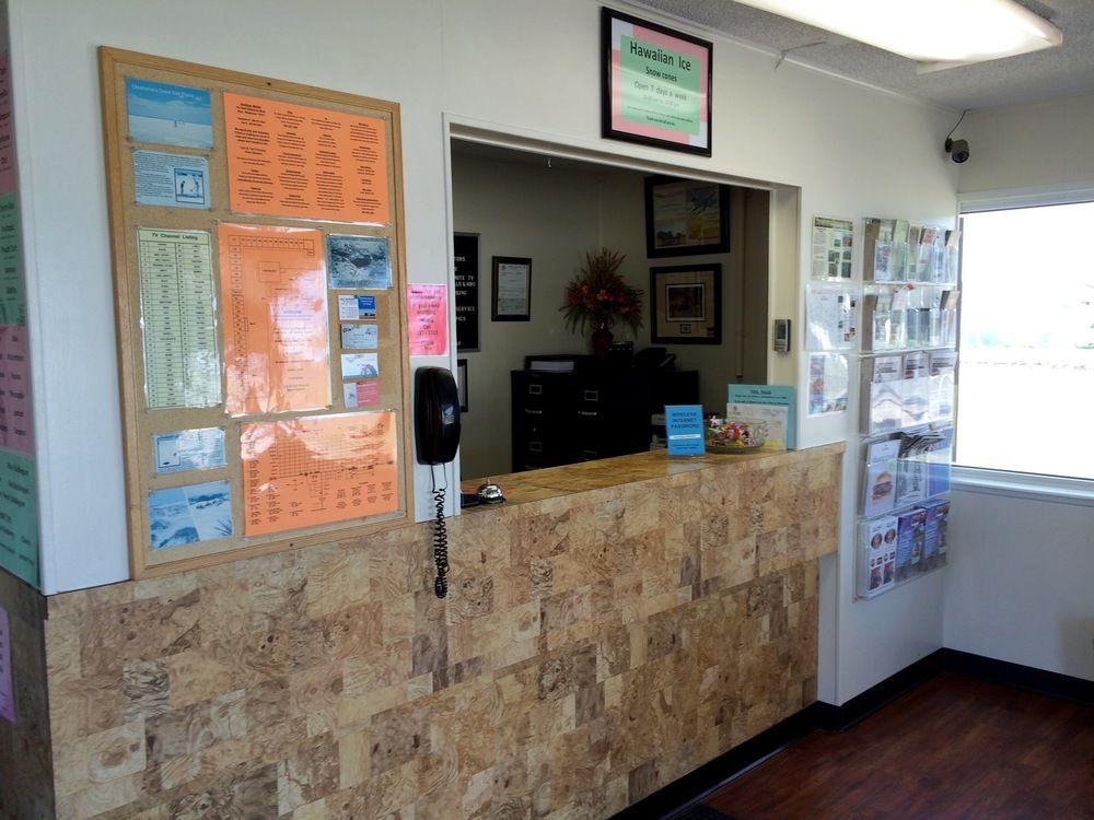 Vista Lobby Holiday Motel