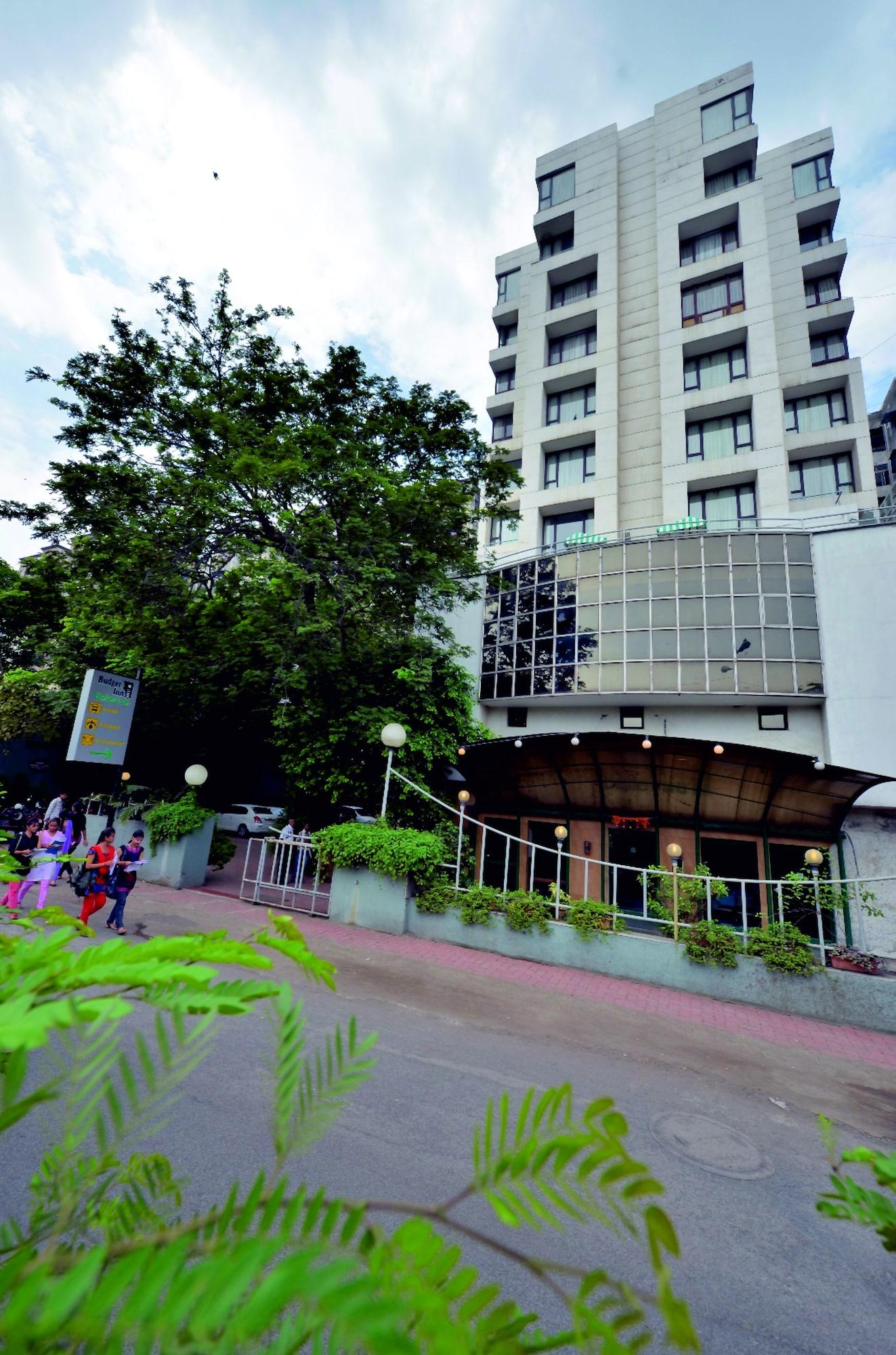 Varios Budget Inn Bellevue