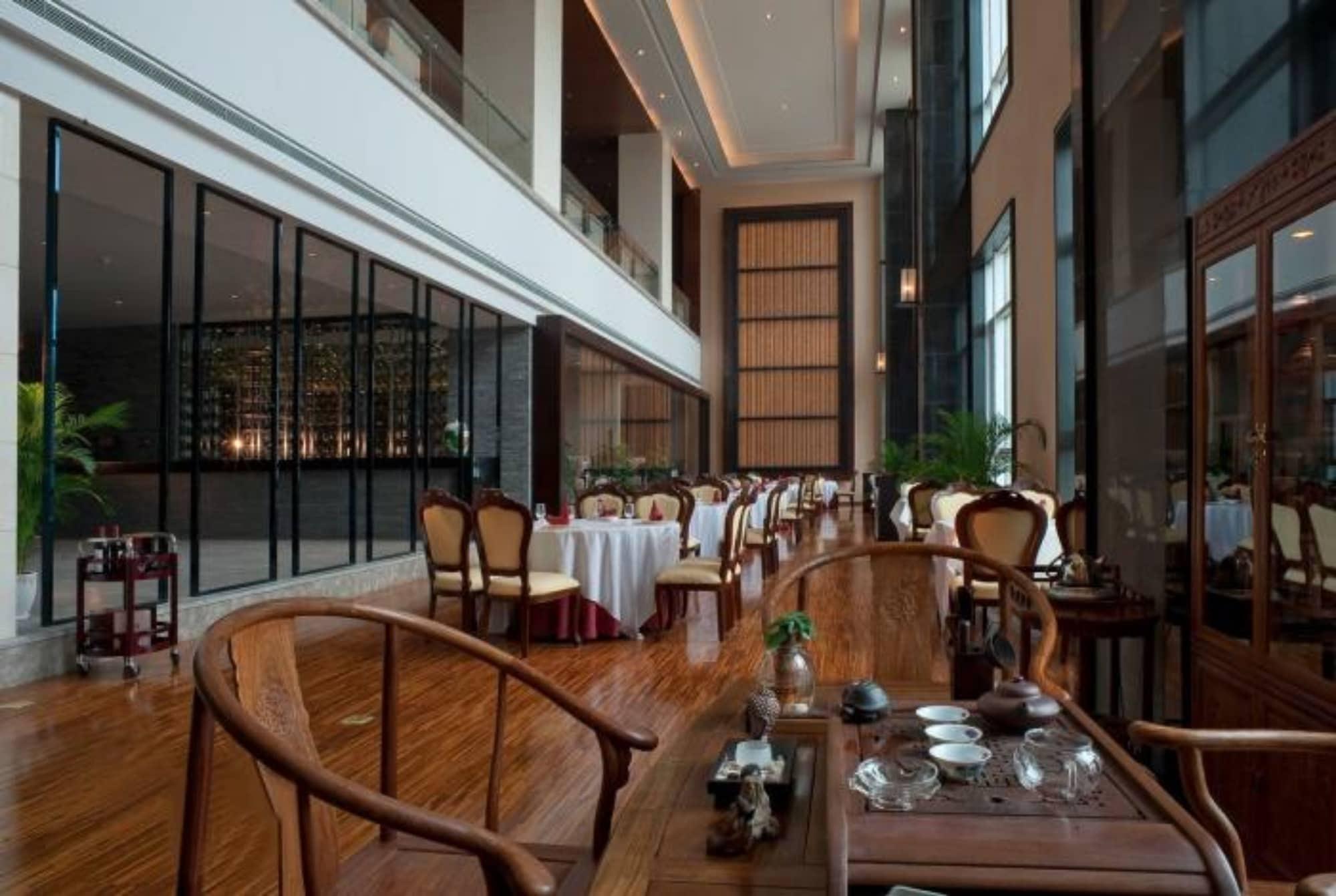 Restaurant Heyuan Mels Welton Evergreen Lake Hotel