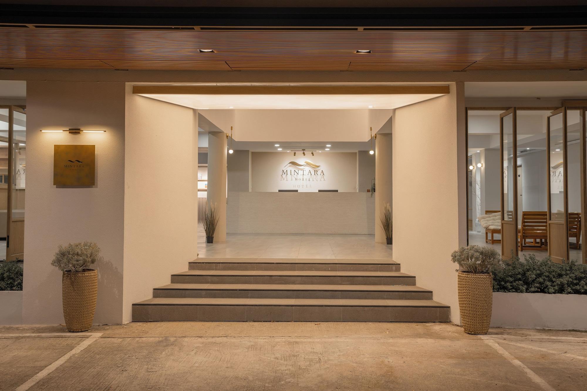 Vista Lobby Mintara Hotel