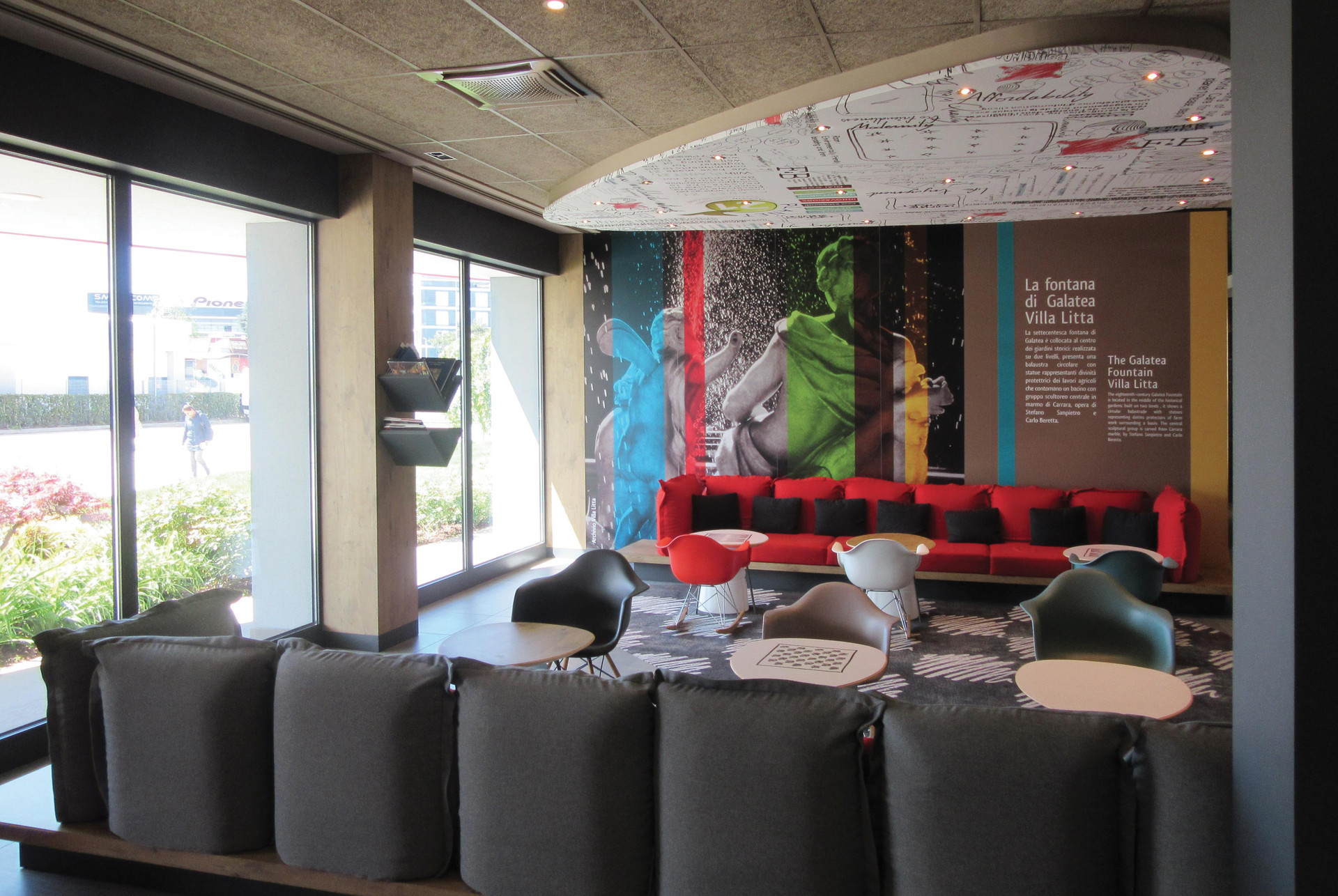 Vista Lobby Ibis Milano Fiera