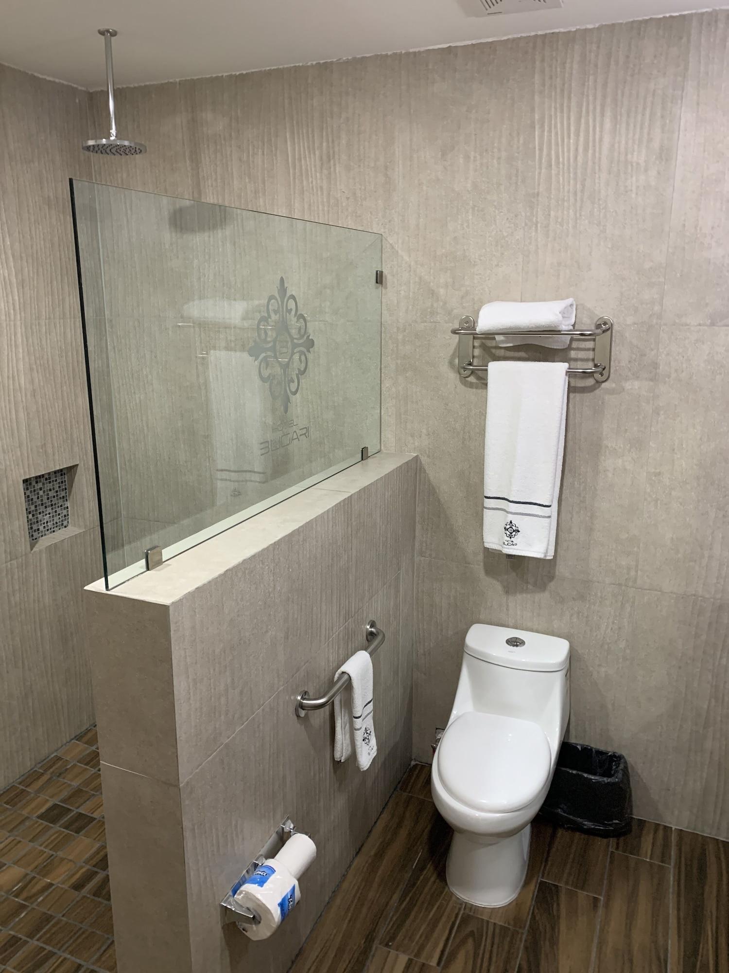 Equipamiento de Habitación Hotel Bugari Aeropuerto Guadalajara