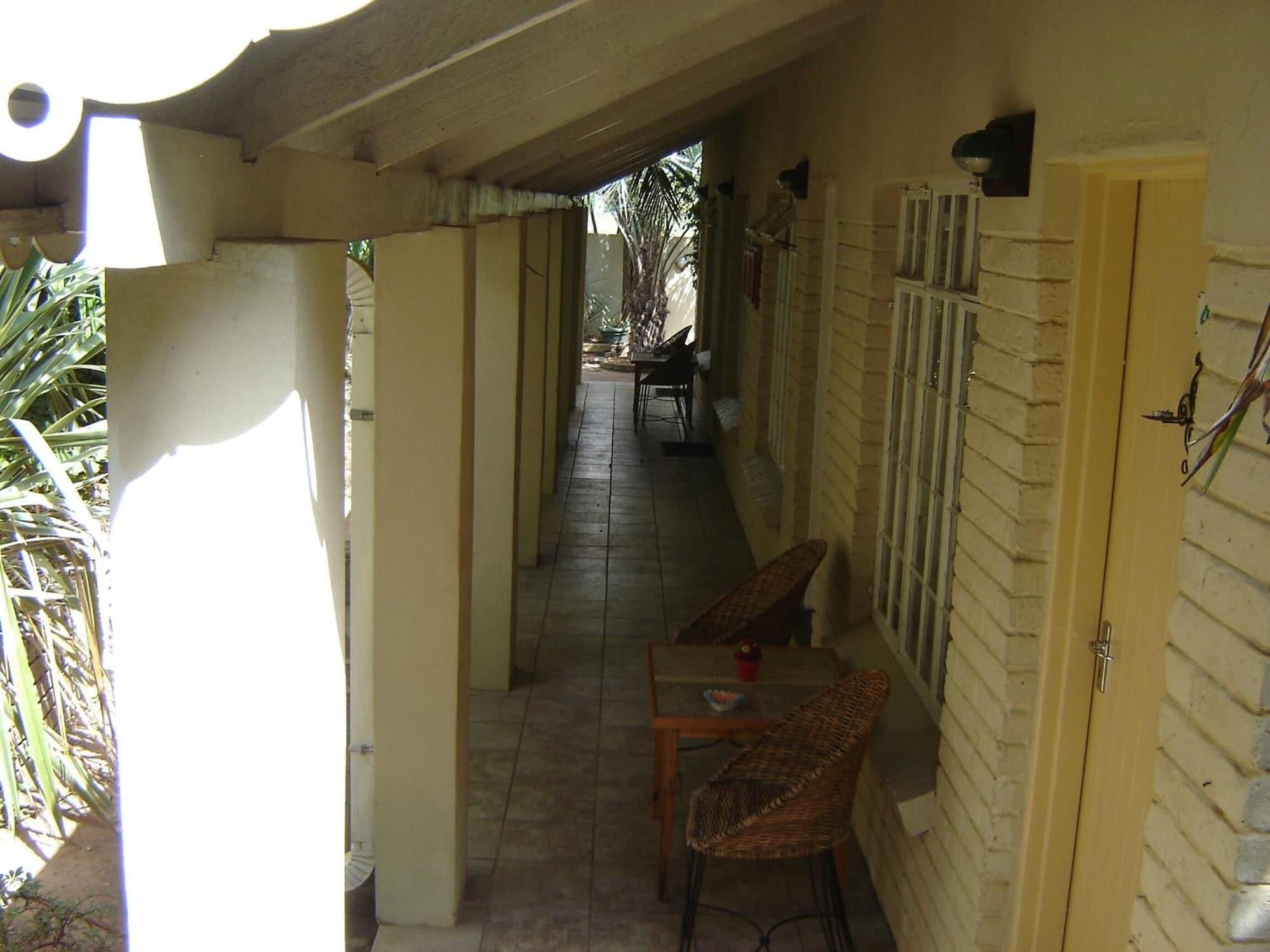 Vista Exterior Ladybrand Guest House