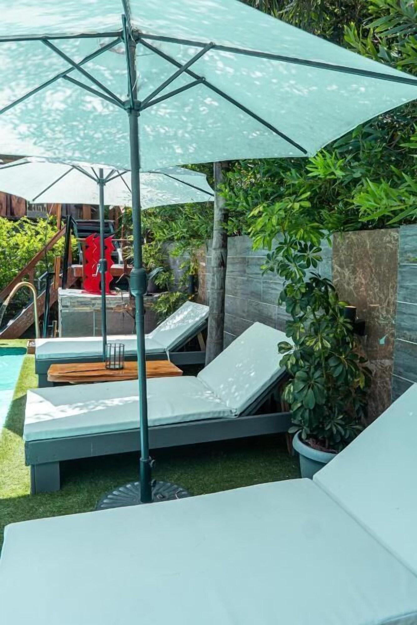 Vista Exterior Art Hotel FyF