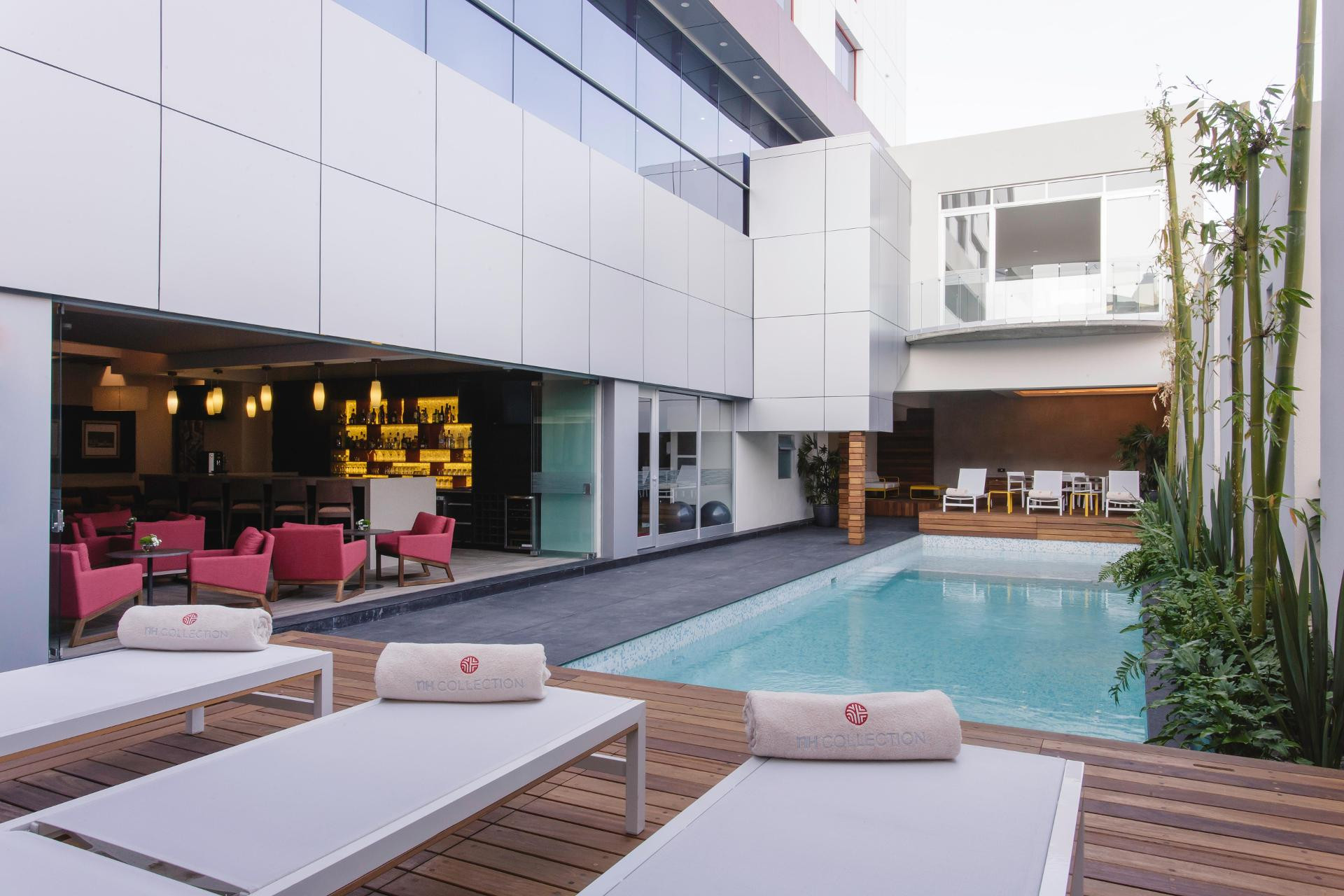 Vista Piscina Metria Hotel
