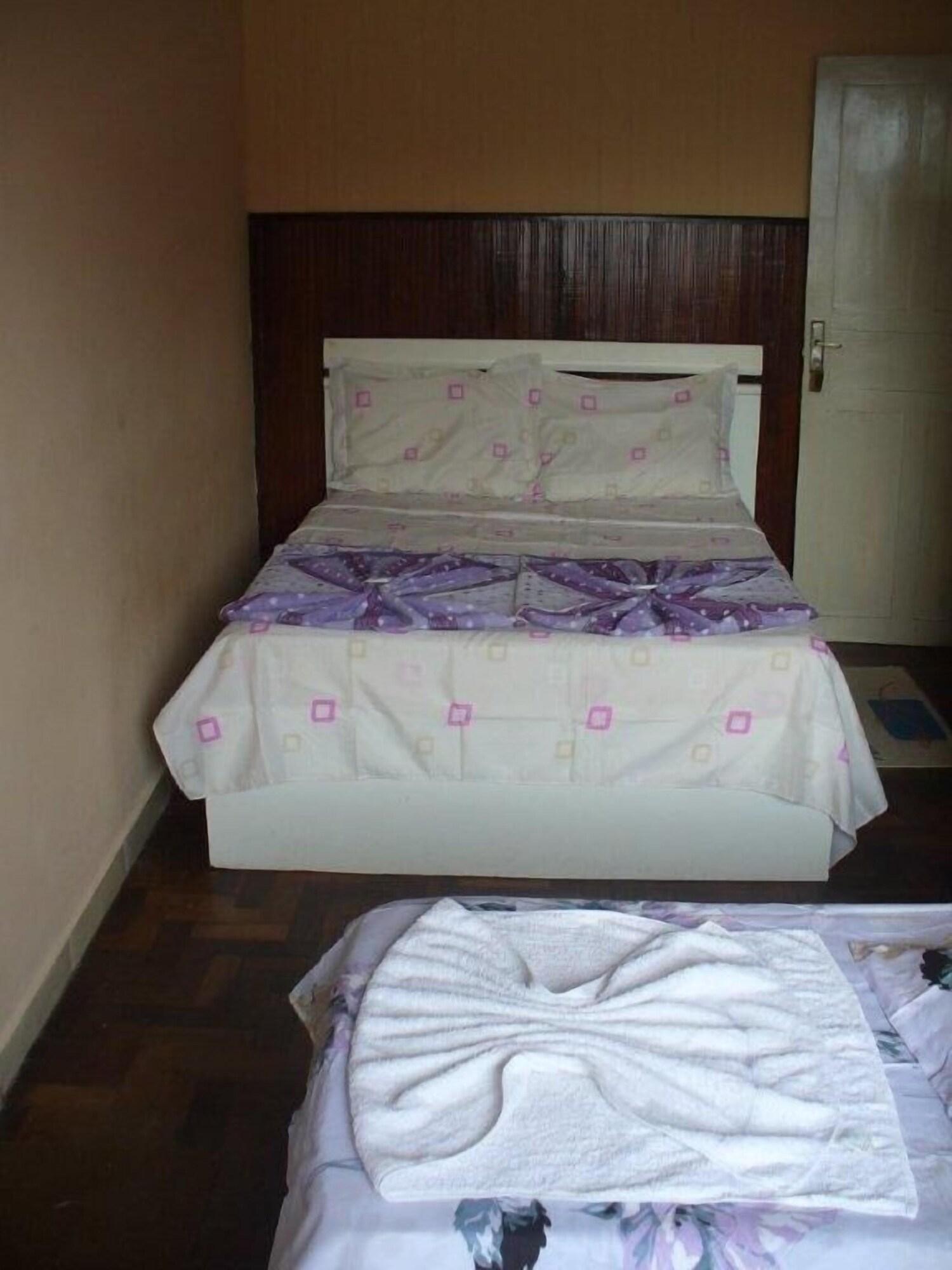 Varios Odage Hotel