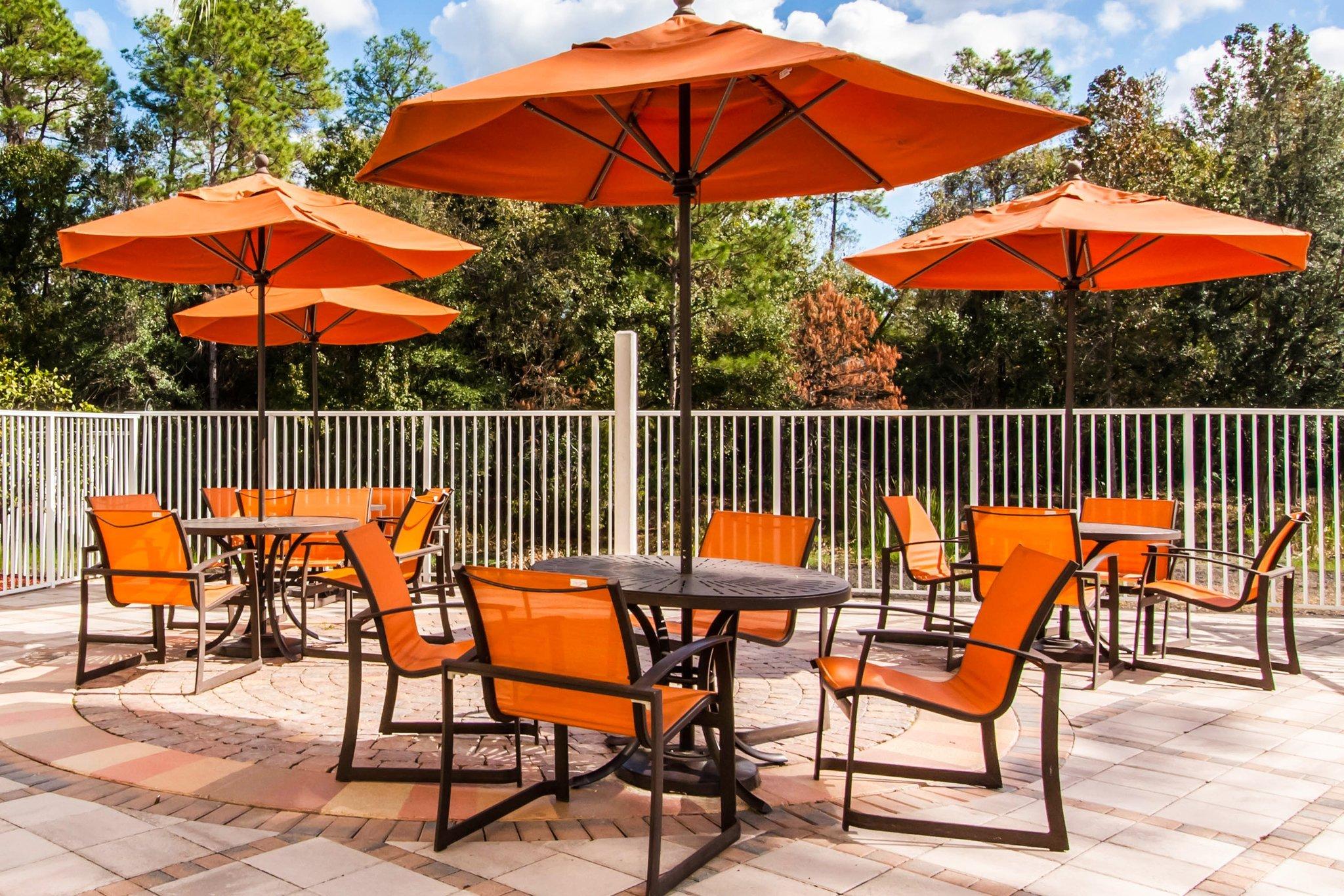 Hotel Comfort Suites Maingate East