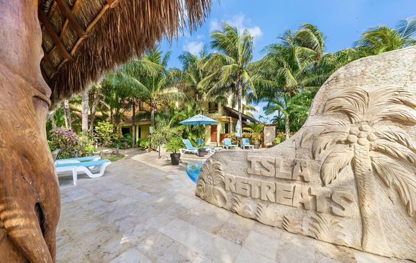Clean, upscale, adult-only villas at Isla Retreats in a tropical oasis! - Los mejores hoteles solo adultos en Isla Mujeres, México