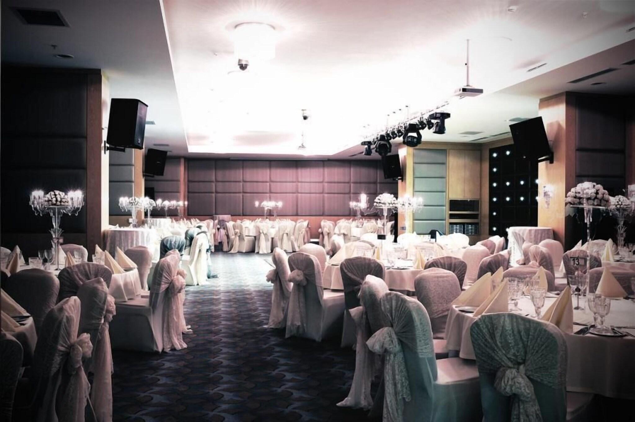 Instalaciones Recreativas Demora Hotel