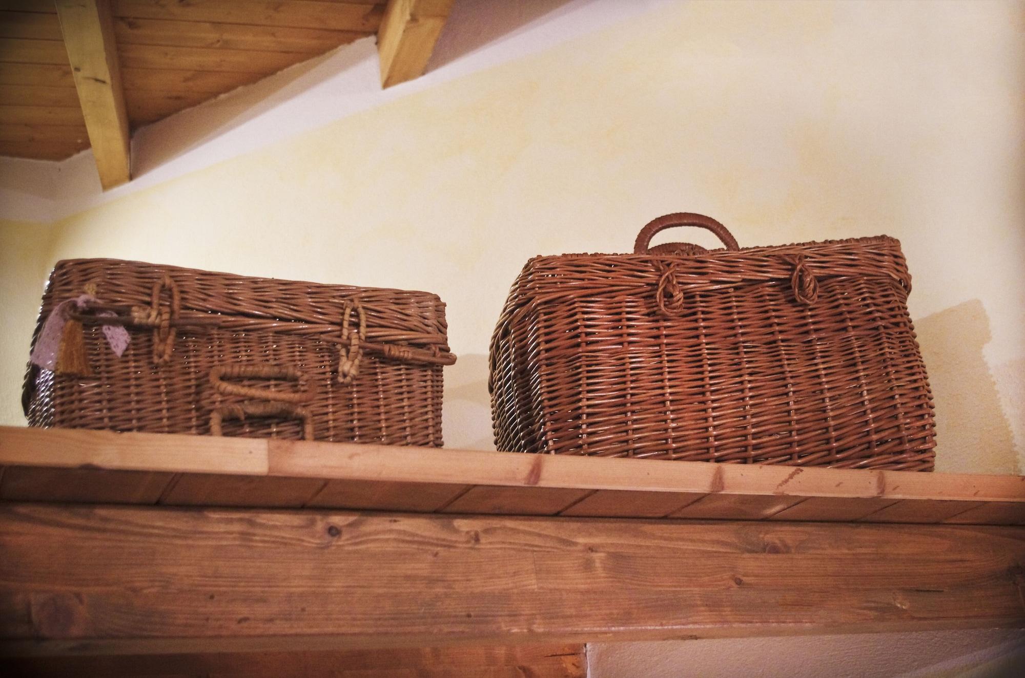 Varios De Ajala - Family B&B de Charme