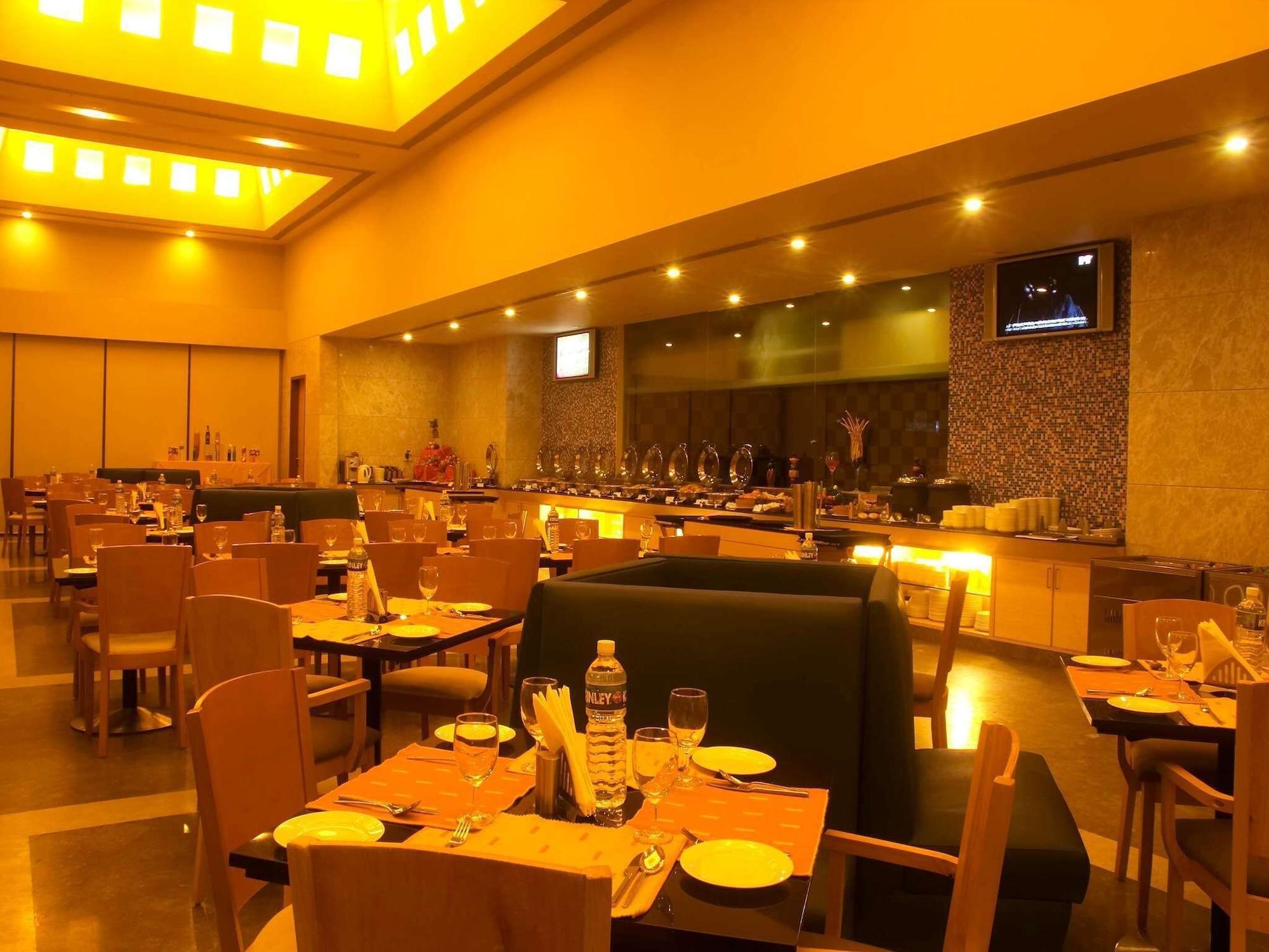 Restaurant Radha Hometel Whitefield