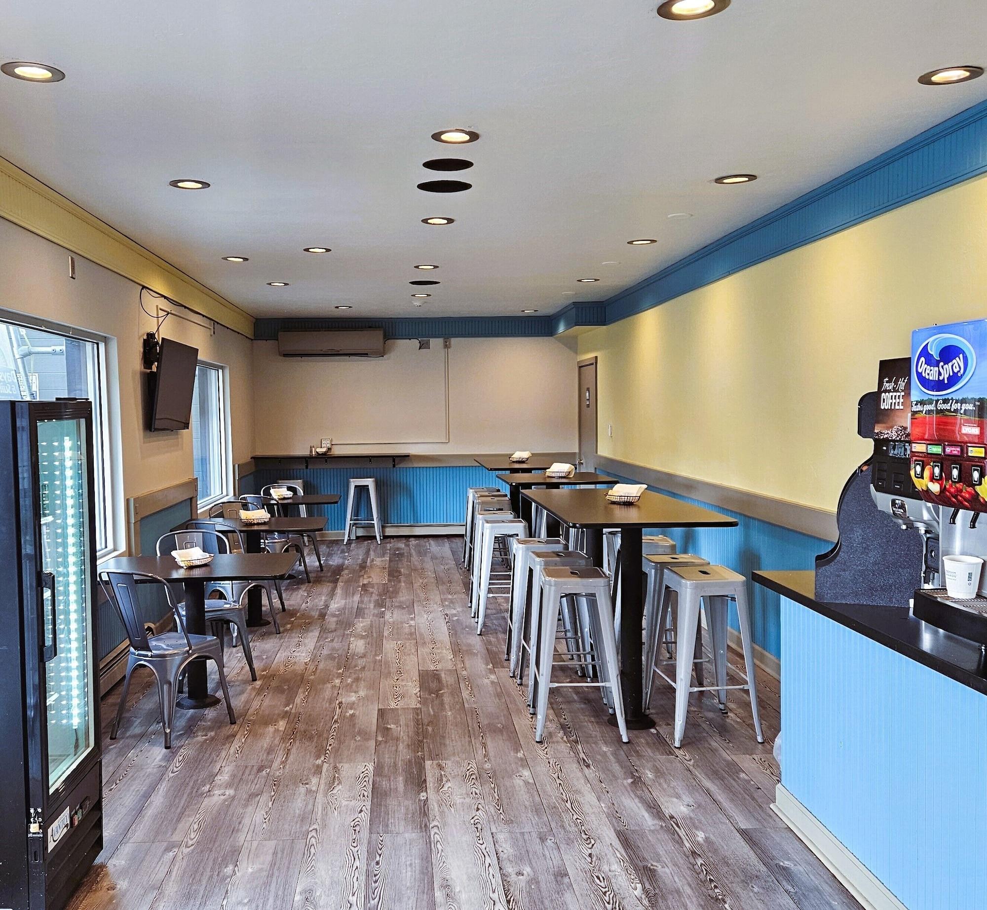 Restaurant Days Inn and Suites by Wyndham Downtown Missoula-University