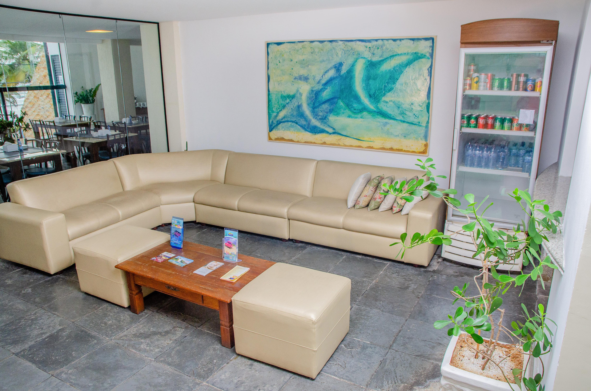 Vista Lobby La Belle Beach Hotel