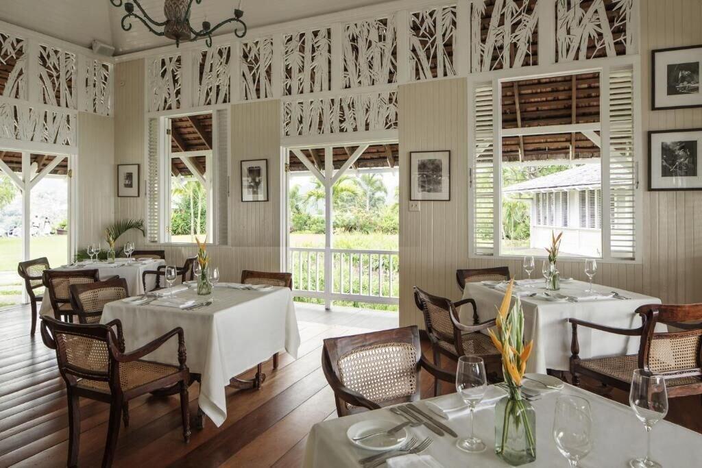 Restaurant Strawberry Hill