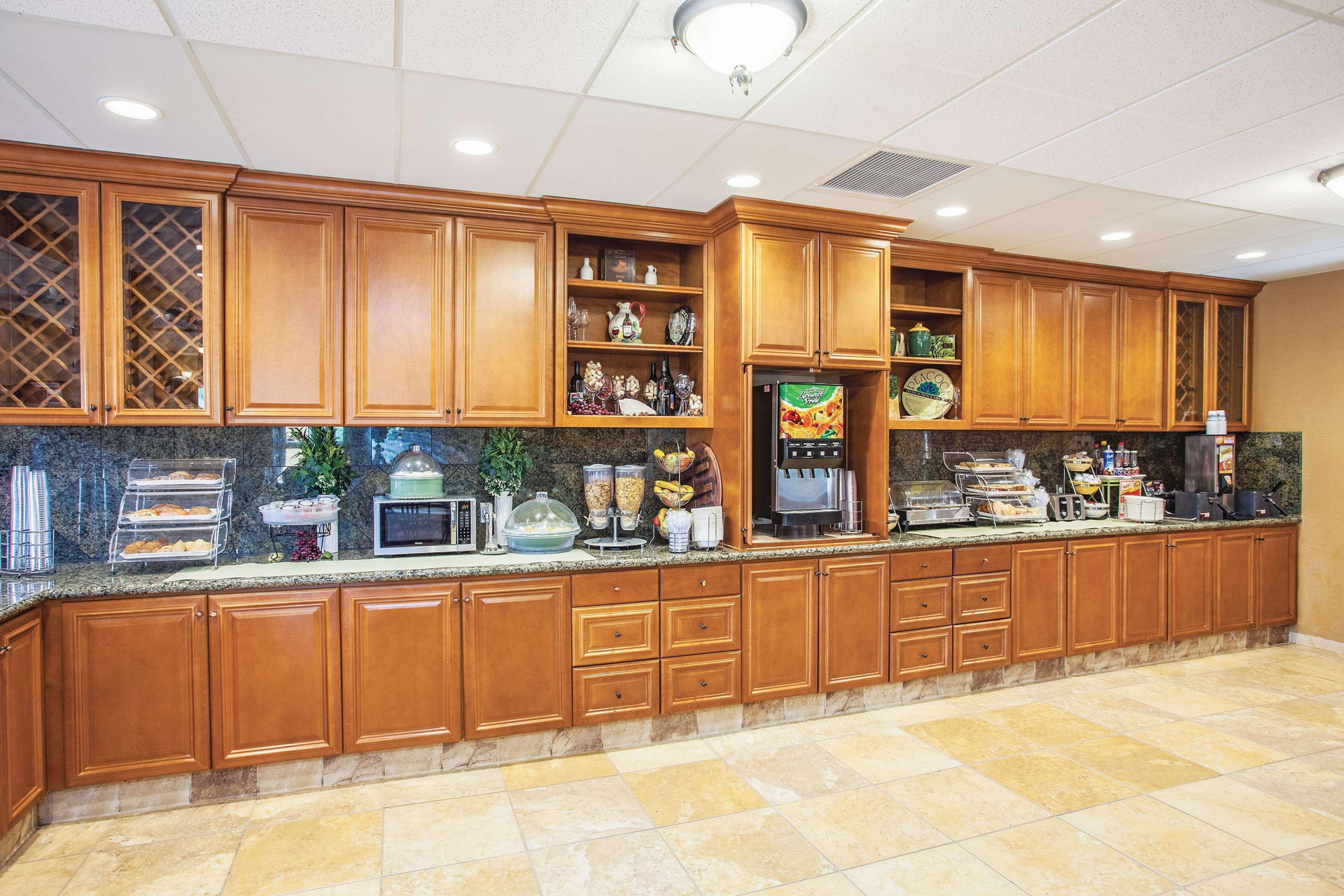 Restaurant La Quinta Inn & Suites by Wyndham Paso Robles