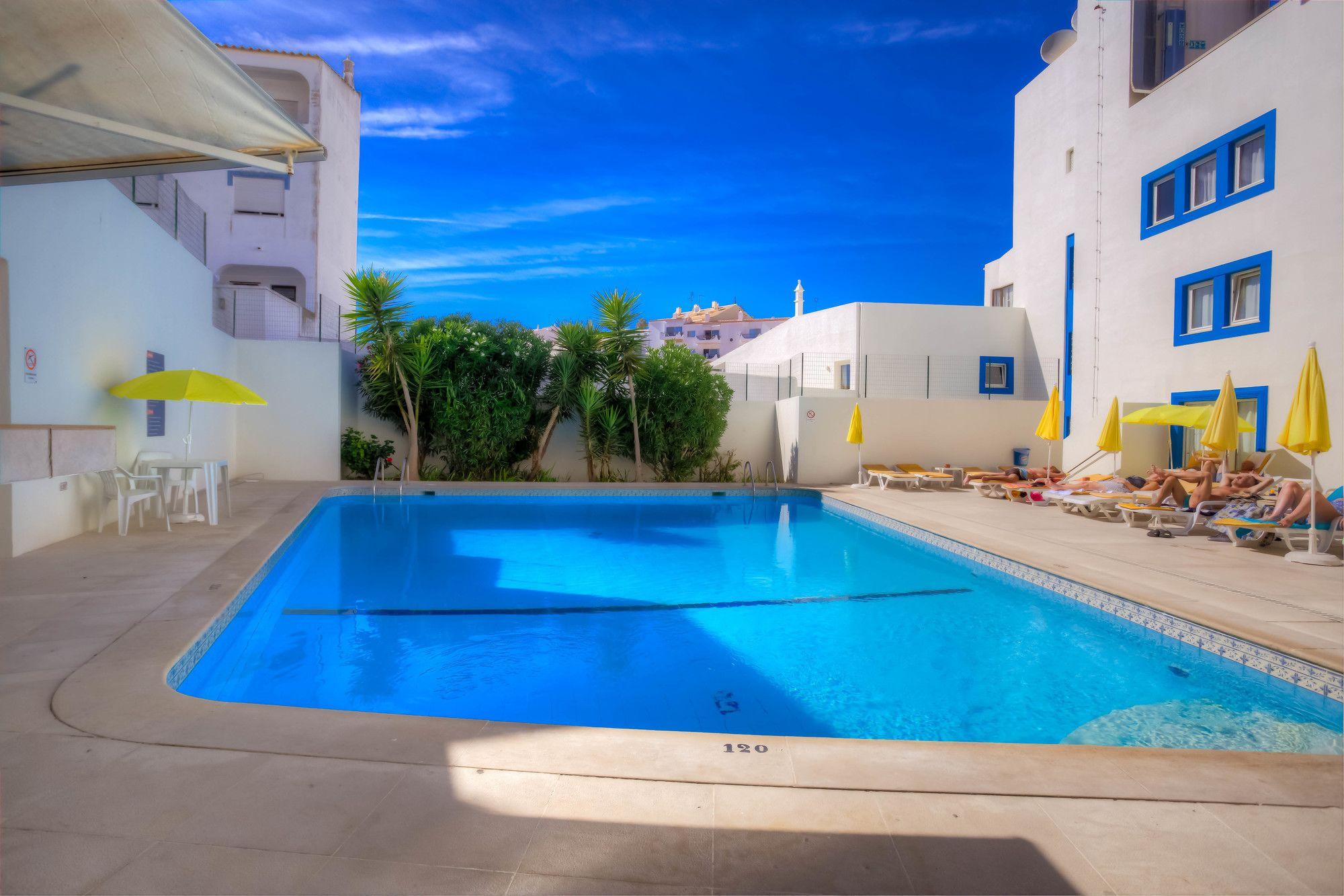 Vista Piscina Hotel Carvoeiro Plaza