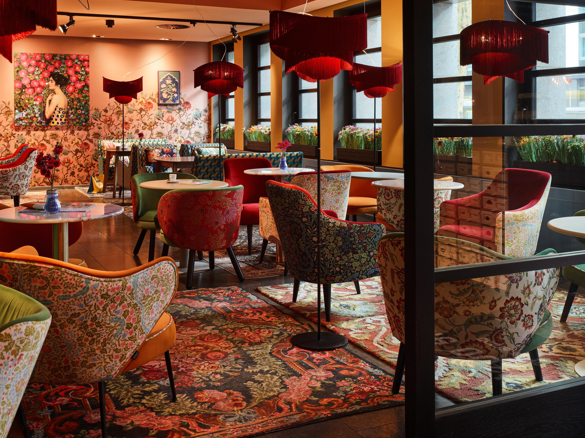 Bar/Salón 25hours Hotel Frankfurt The Goldman