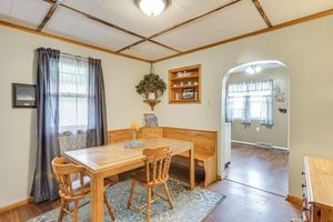 Alquiler Vacacional - Dtwn Belleville Home w/ Yard < 1 Mi to High Banks