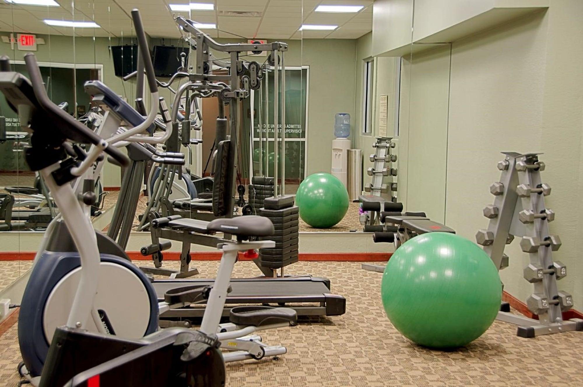 Gimnasio Best Western Plus Sandusky Hotel & Suites