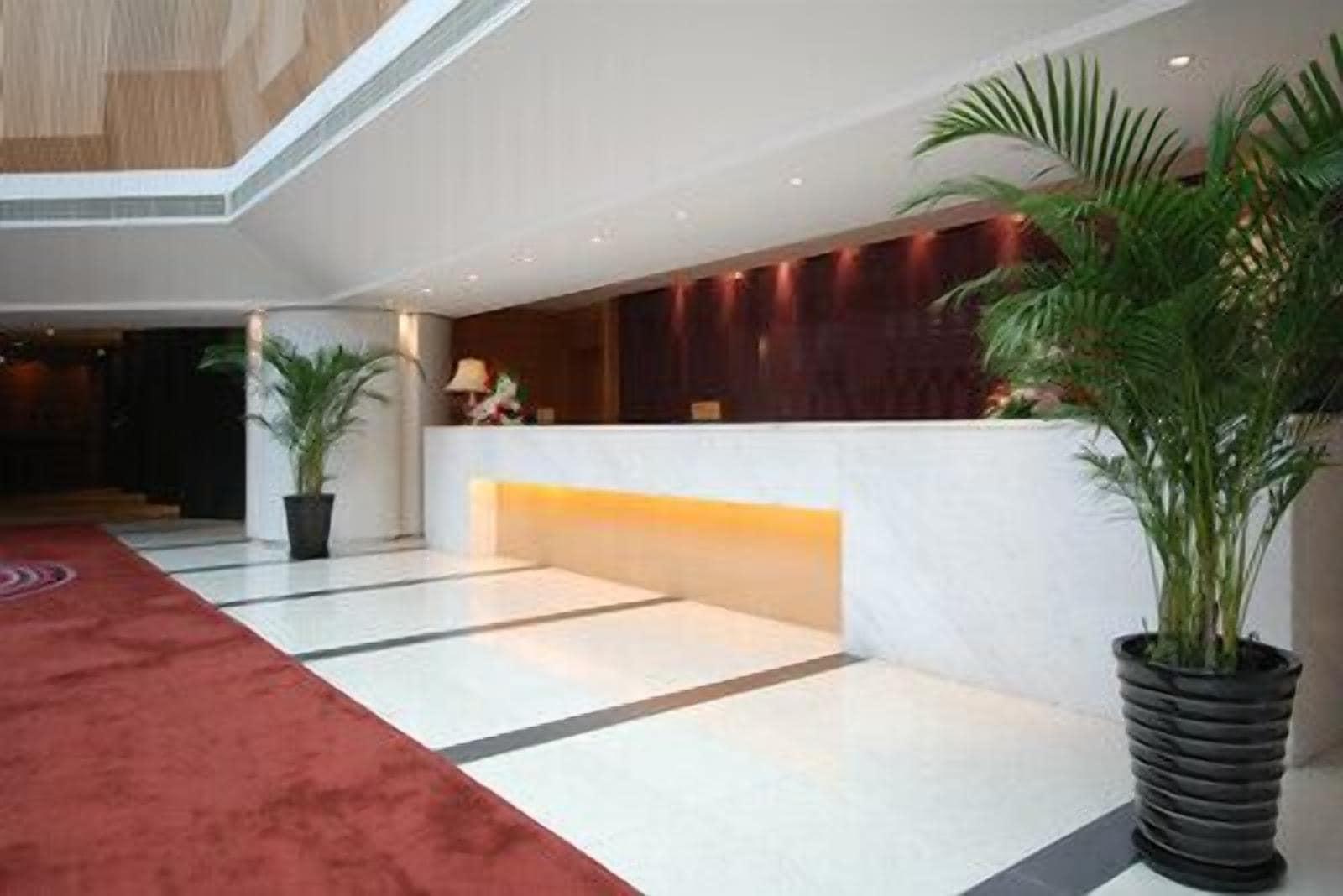Vista Lobby Comfort Suites