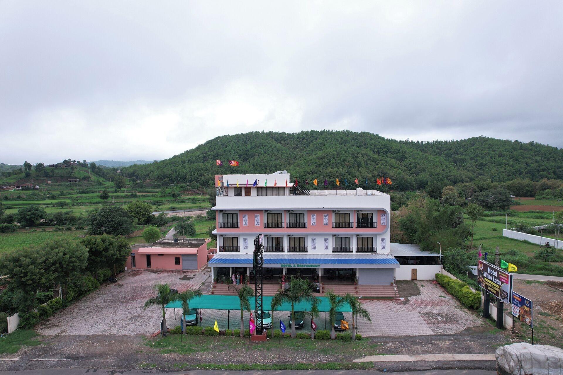 Vista Exterior Hotel White Lotus