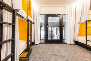 Alojamiento - Parc Avenue Hostel