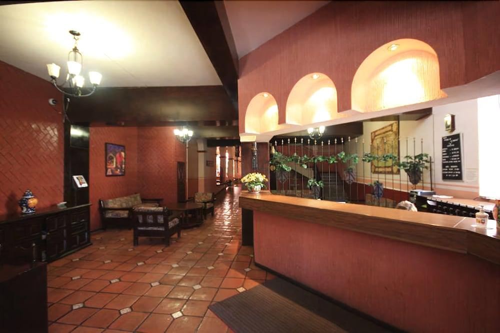 Vista Lobby Hotel Posada de la Moneda