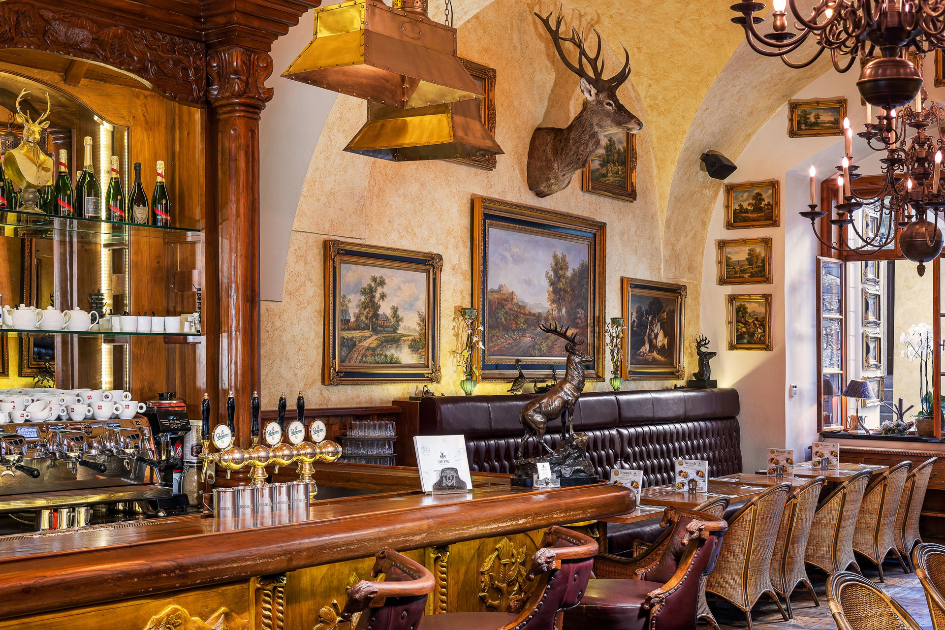 Bar/Salón Iron Gate Hotel & Suites Prague by BHG