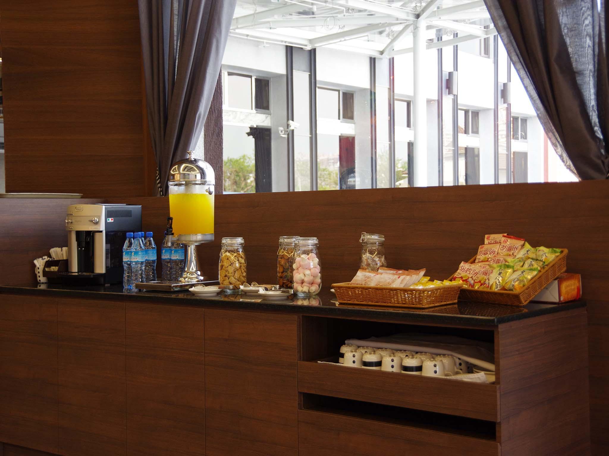 Vista Exterior HOYA Resort Hotel Kaohsiung