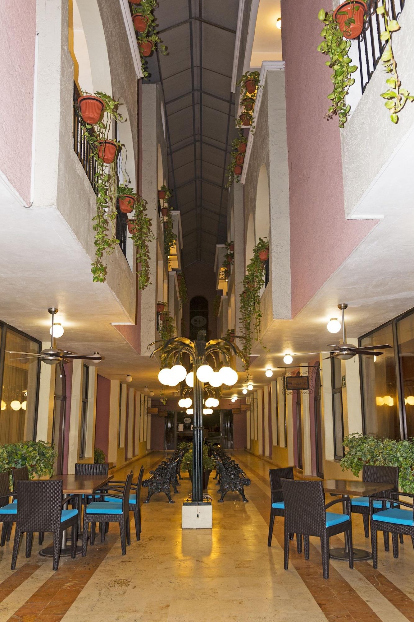Varios Hotel del Paseo Campeche