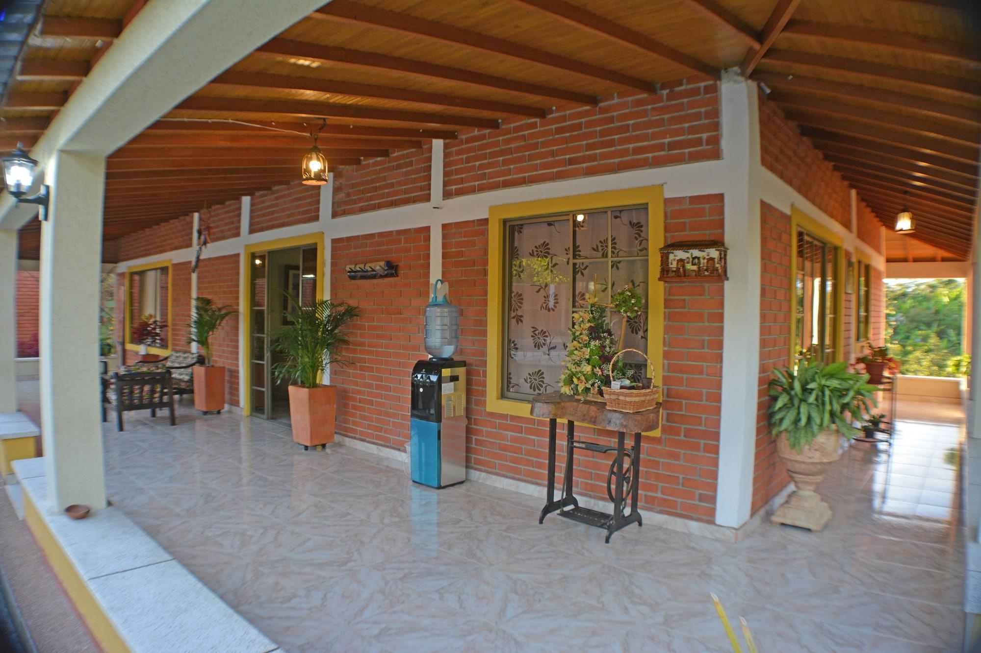 Vista Exterior Caraná