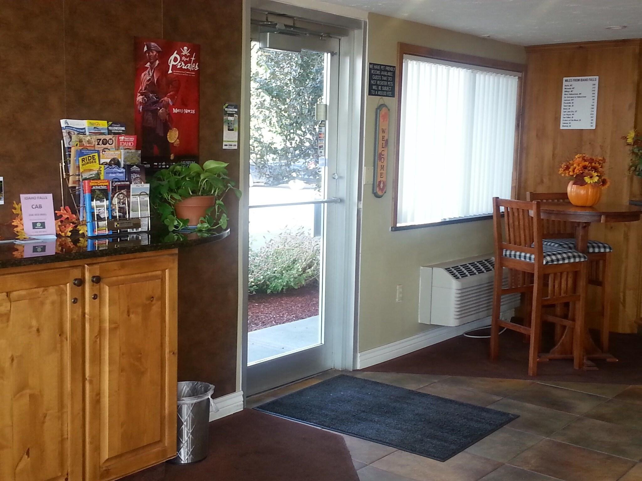 Vista Lobby Motel West