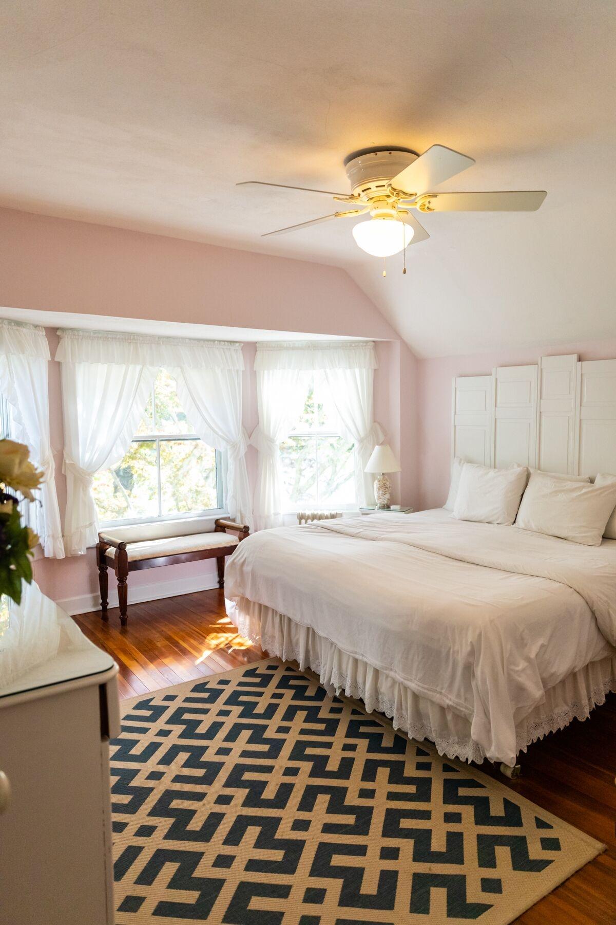 Set de Habitación House on Chase Creek