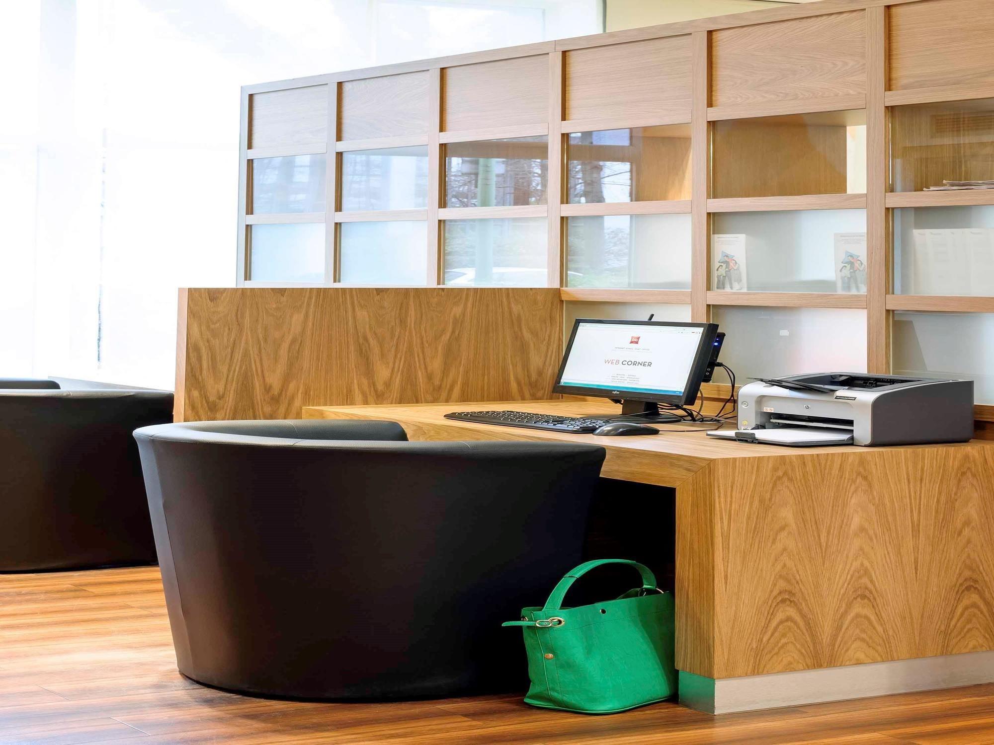 Centro de Negocios B&B HOTEL Essen-Hbf